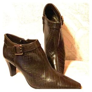 Bandolino Chocolate Brown Ankle Booties